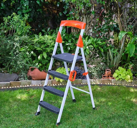 MERDİVEN 7+1 BASAMAK PLASTİK ''PROMAX''