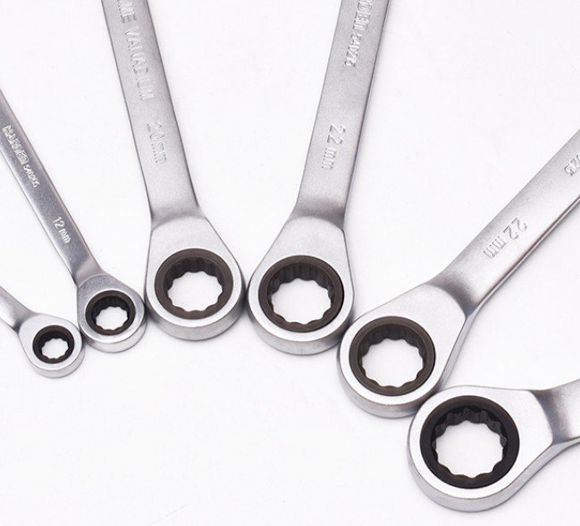 KOMBİNE ANAHTAR FLEX CIRCIRLI 22MM