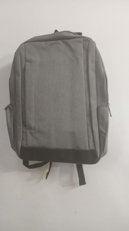 ÇANTA SIRT LAPTOP BÖLMELİ USBLİ GRİ