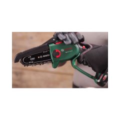Bosch EasyChain 18V-15-7 Tek Akülü Zincirli Budama Makinesi