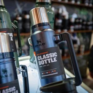 Stanley Klasik Vakumlu Çelik Termos 1.4 Lt Lacivert