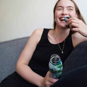 Aladdin X Naito Chilled Thermavac Paslanmaz Çelik Su Şişesi 0.55 LT Yeşil