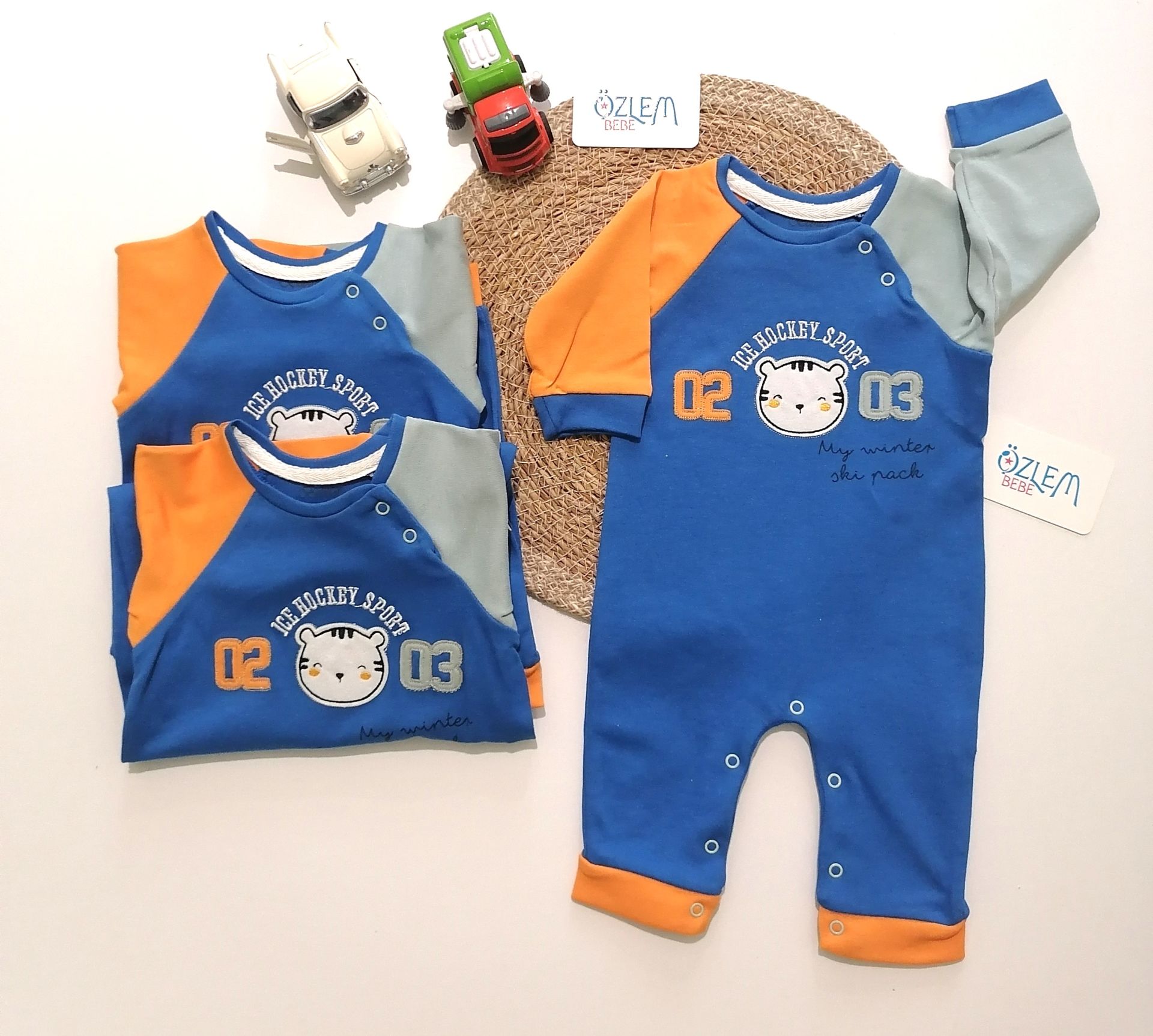 Hokey Severler Turuncu&Mavi Bebek Tulumu