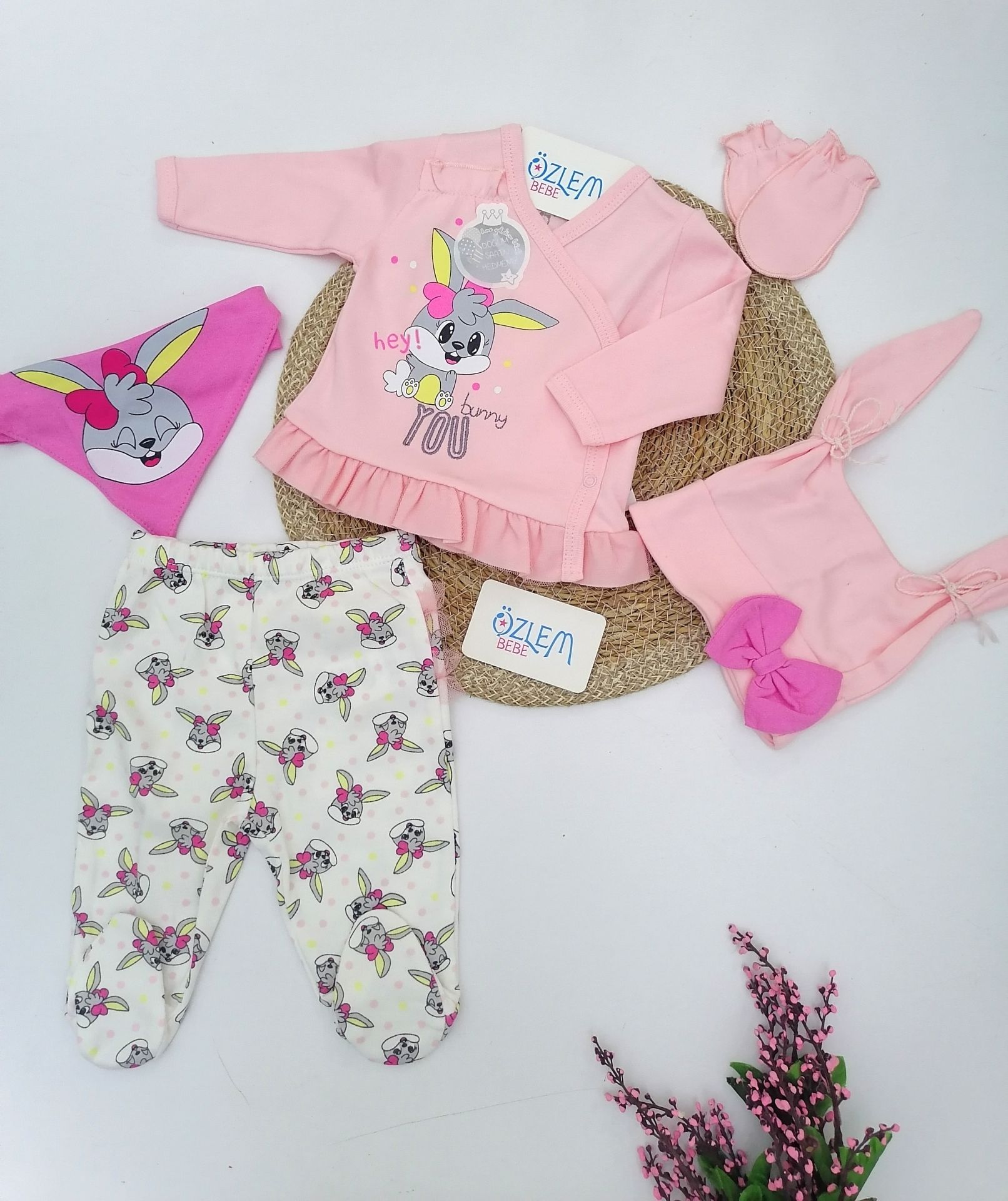 Buggs Bunny Pembe 5'li  Hastane Çıkışı