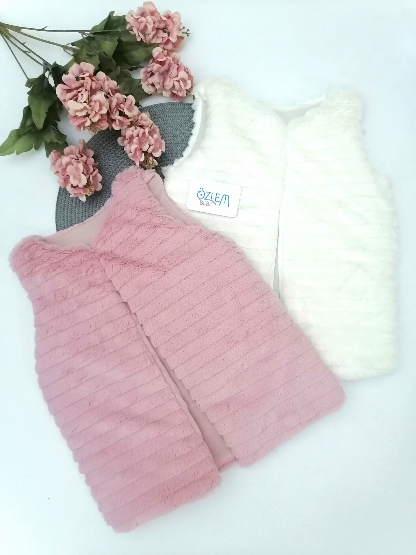 Elyaf Dolgulu Çizgili Doku Peluş Yelek