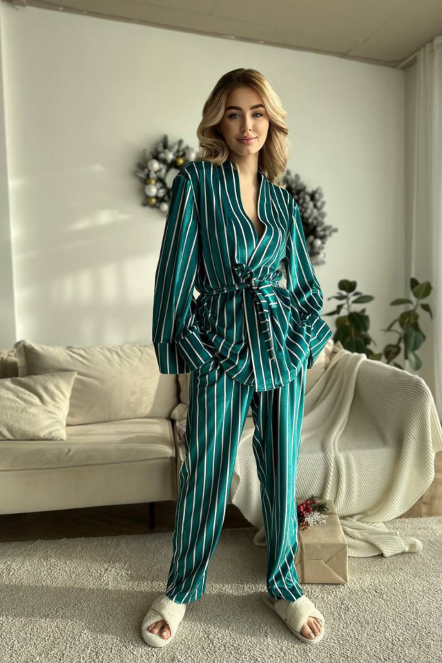 GİZOTTİ BEYAZ GENİŞ ÇİZGİLİ YEŞİL KADİFE BASKILI İKİLİ TAKIM