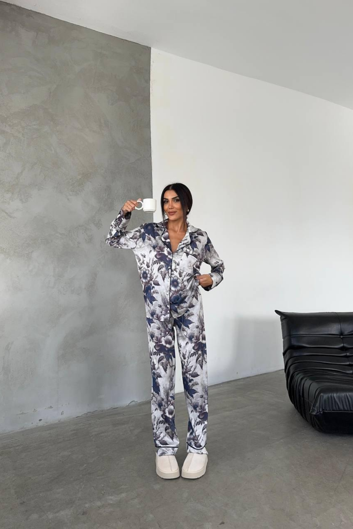 GİZOTTİ ÇİÇEK DESEN DİJİTAL BASKILI UZUN SATEN PİJAMA