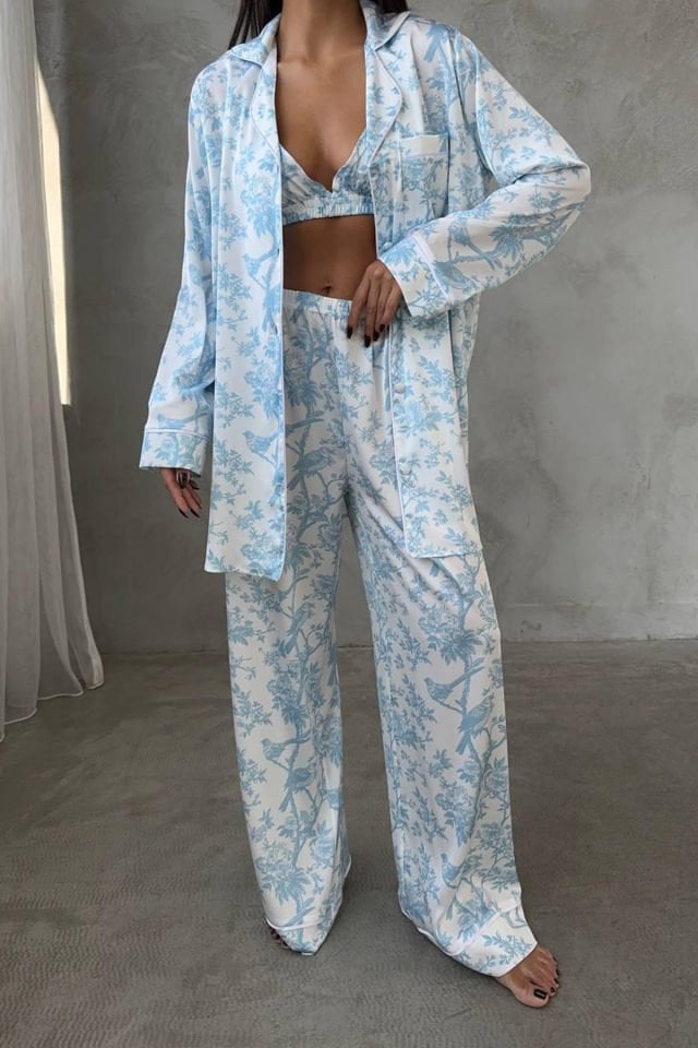 MAVİ KUŞ DİJİTAL BASKILI UZUN SATEN ÜÇLÜ PİJAMA