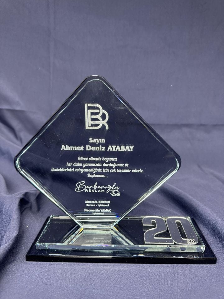 Cam Kristal Plaket Lazer Kazıma 16