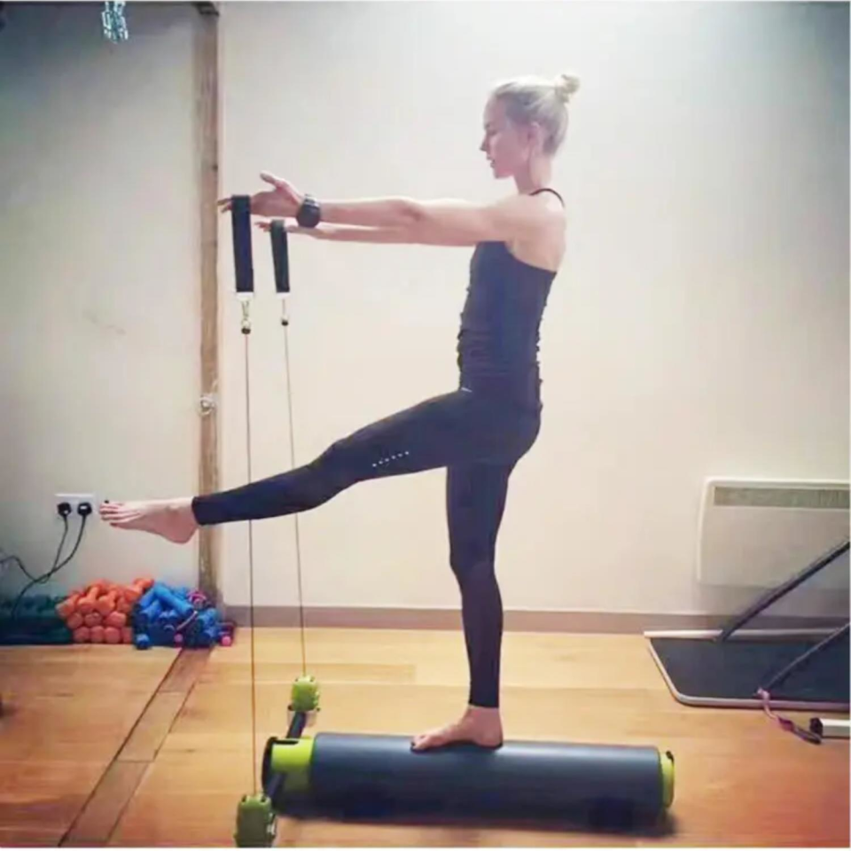Pilates & Yoga Reformer Rulo Çekme Cihazı