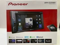 PIONEER AVH-Z2250BT DABIL TEYP DVD CAR PLAY USB 3 AMFİ ÇIKIŞI