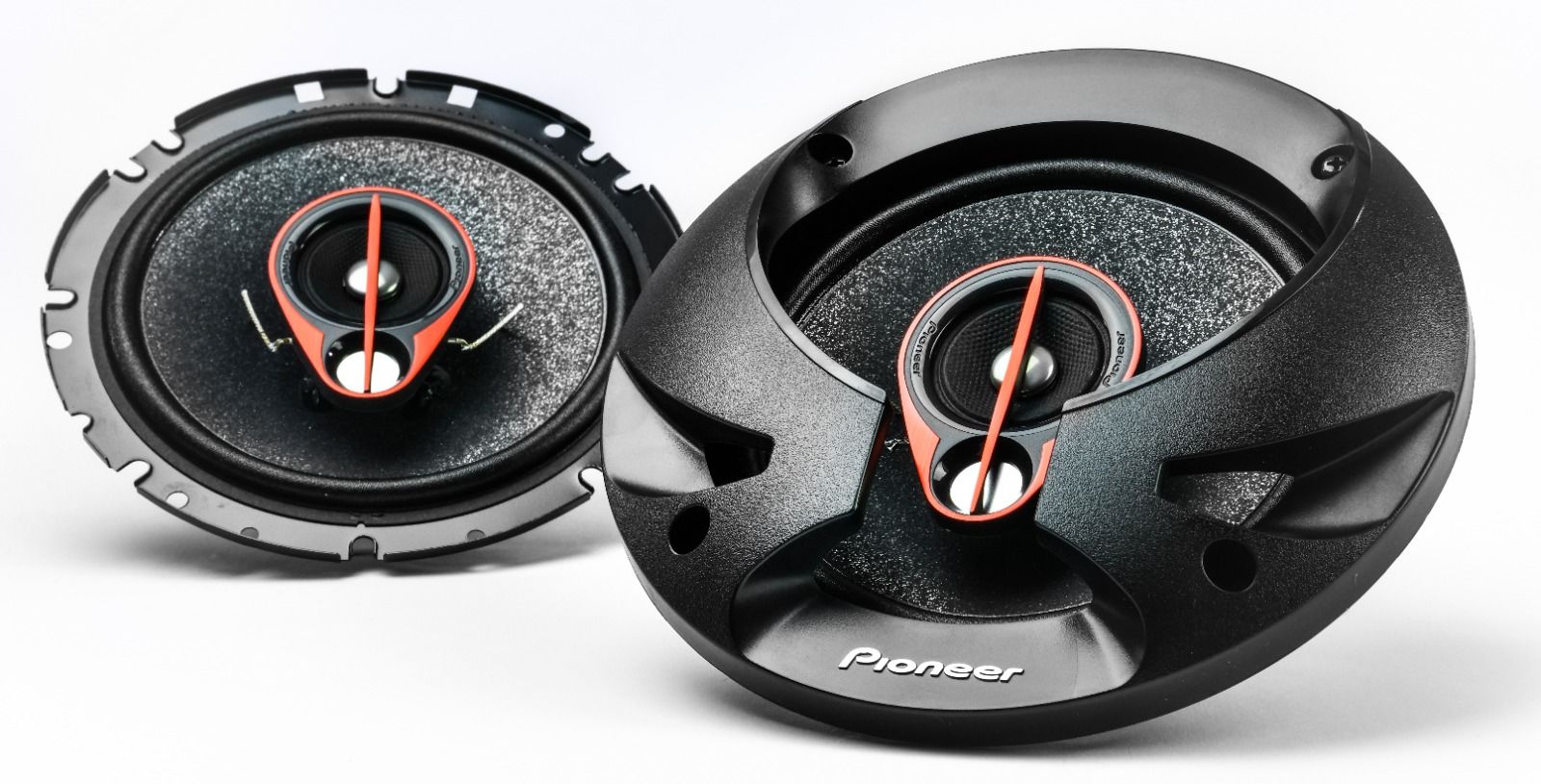 Pioneer TS-R1750S 250 Watt 17 cm 3 Yollu Hoparlör