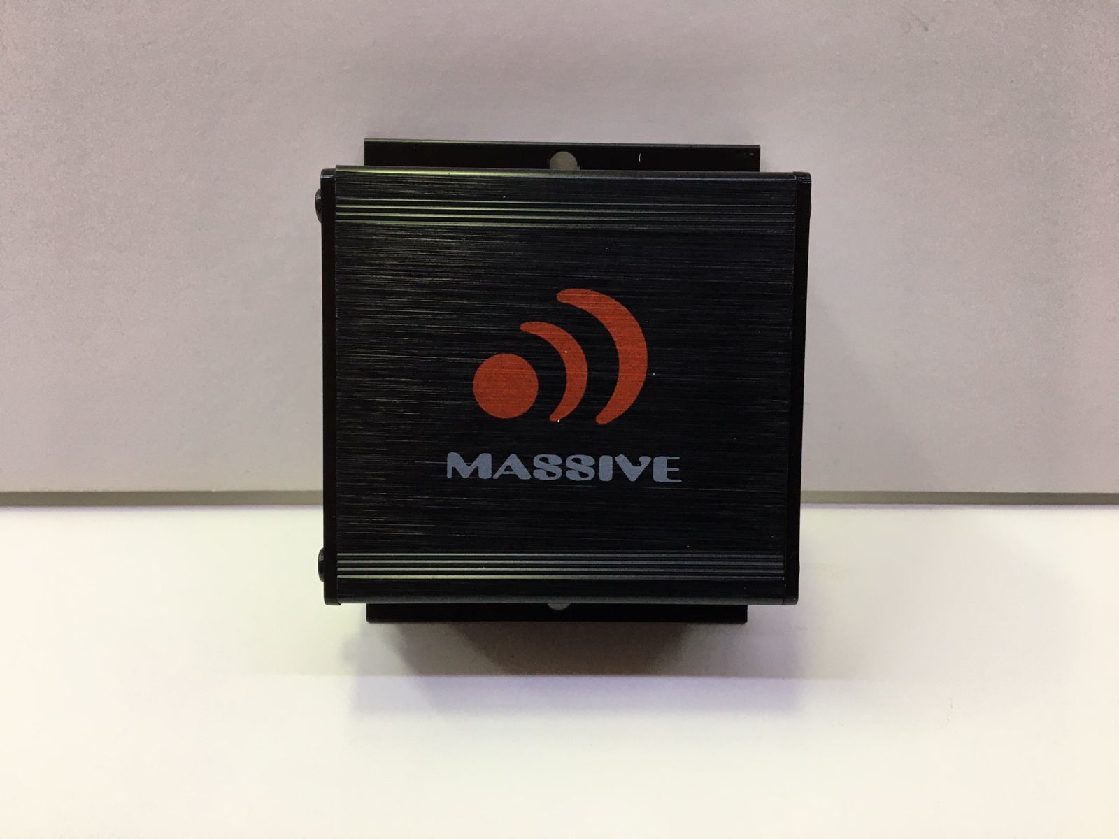 MASSİVE MS-H03 4 KANAL PROFESYONEL DECK ÇEVİRİCİ AMFİ ÇIKIŞI
