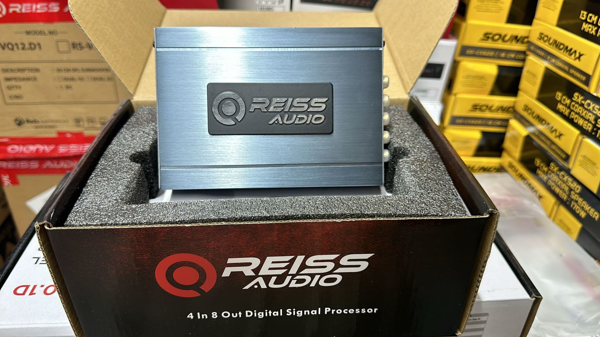 REISS AUDİO RS-4DSP8 8 KANAL İŞLEMCİ + 4 KANAL AMFİ BLUETOOTH UZAKTAN KUMANDA