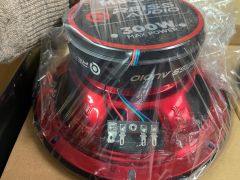 REISS AUDİO RS-M8LX 20 CM MİDRANGE 300 WATT MAXİMUM POWER 3 FARKLI RENK LEDLİ KAPAKLI ÇİFT FİYATIDIR.