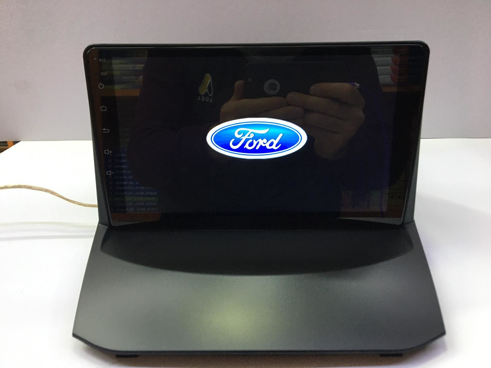 FORD FİESTA MULTİMEDYA TEYP ANDROİD 15 2-32 GB CARPLAY KAMERA HEDİYELİ