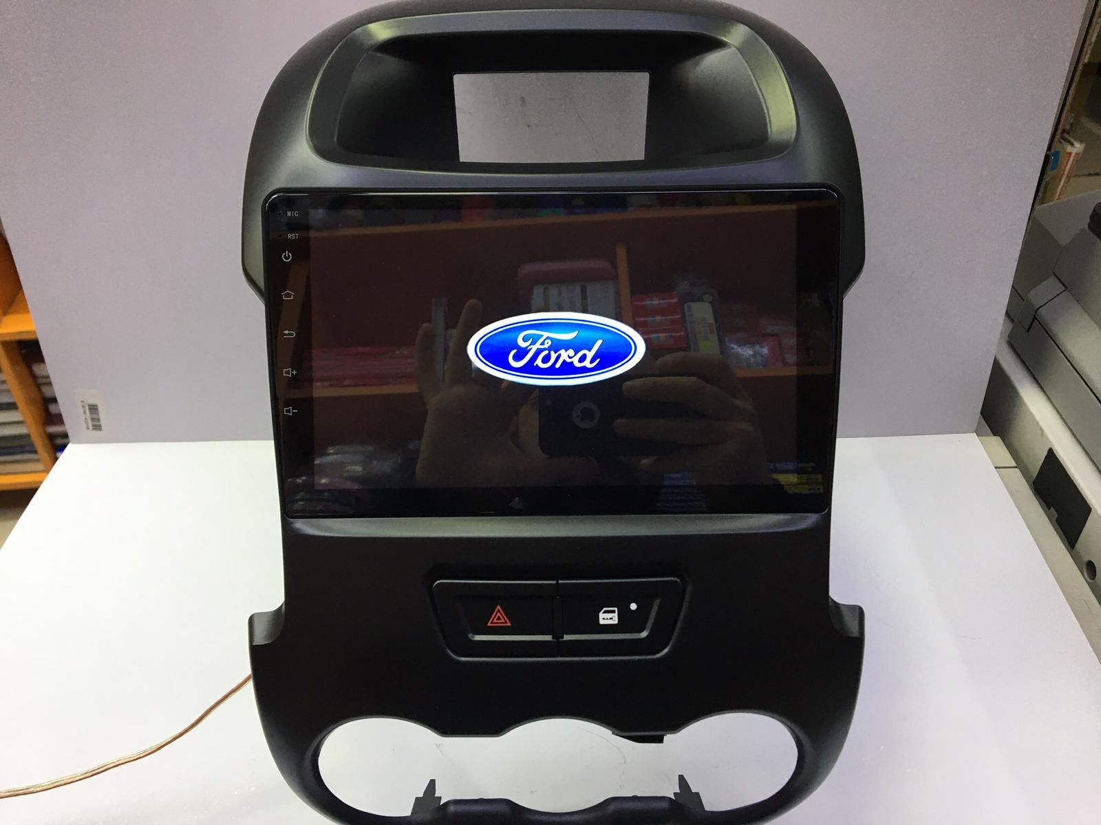 FORD RANGER MULTİMEDYA TEYP ANDROİD 15 4-64 GB CARPLAY KAMERA HEDİYE