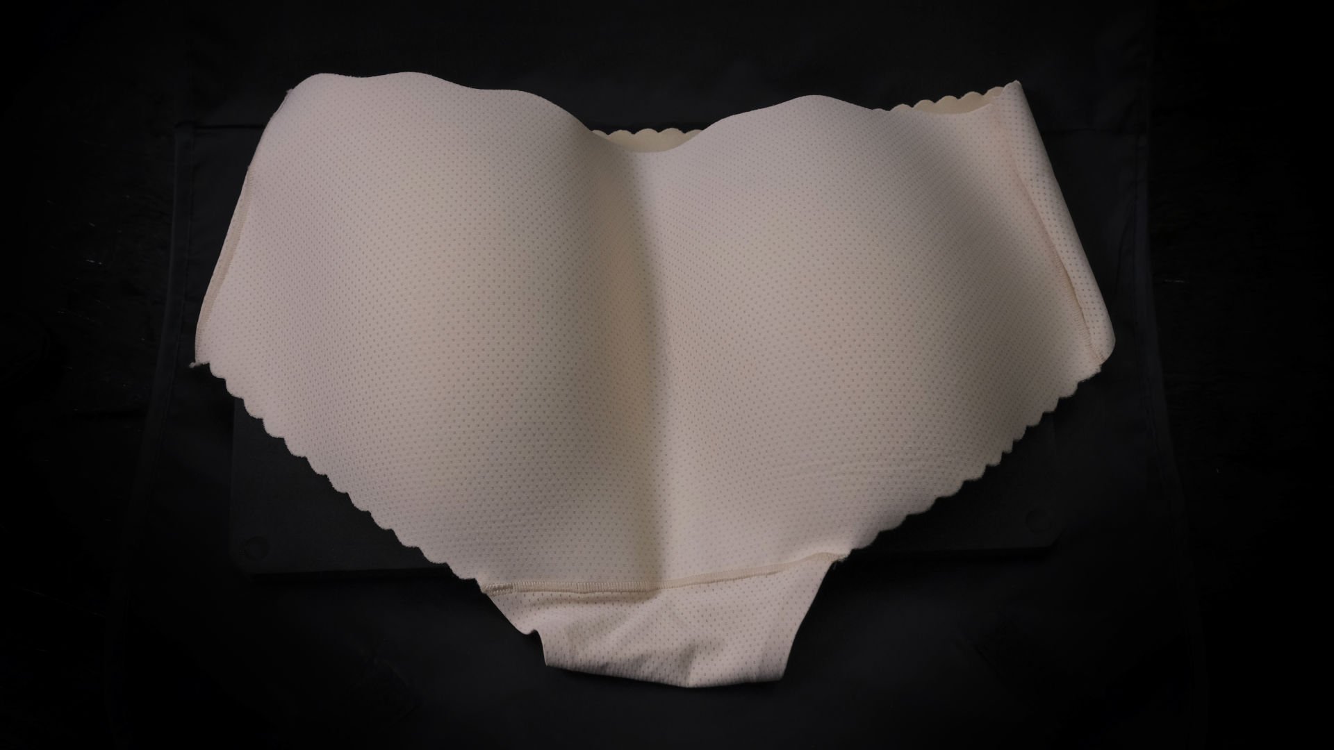 SOFTLEVAES POPO ŞEKİLLENDİRİCİ,DESTEKLEYİCİ SİLİKON KÜLOT SPONGE PANTS