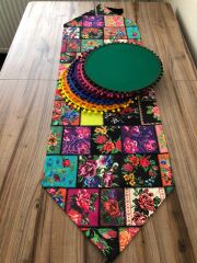 KANAVİÇE DESENLİ RUNNER & PONPONLU SUPLA