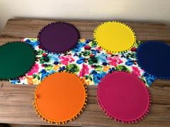 SULUBOYA ÇİÇEK DESENLİ RUNNER & PONPONLU SUPLA