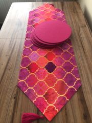 PEMBE MOROCCAN DESENLİ RUNNER & SUPLA