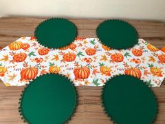 BALKABAĞI DESENLİ RUNNER & PONPONLU YESİL SUPLA
