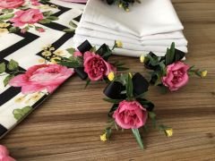 SOFRA SUNUM SETİ ZİGZAG ÜZERİNE PEMBE GÜL DESENLİ TAKIM