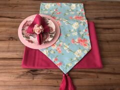 TABLE PRESENTATION SET MINT GROUND FLORAL PATTERNED SET