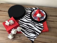 TABLE PRESENTATION SET ZEBRA PATTERNED