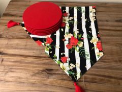 BEYAZ ZEMİN ÜZERİNE GÜL DESENLİ RUNNER & SUPLA