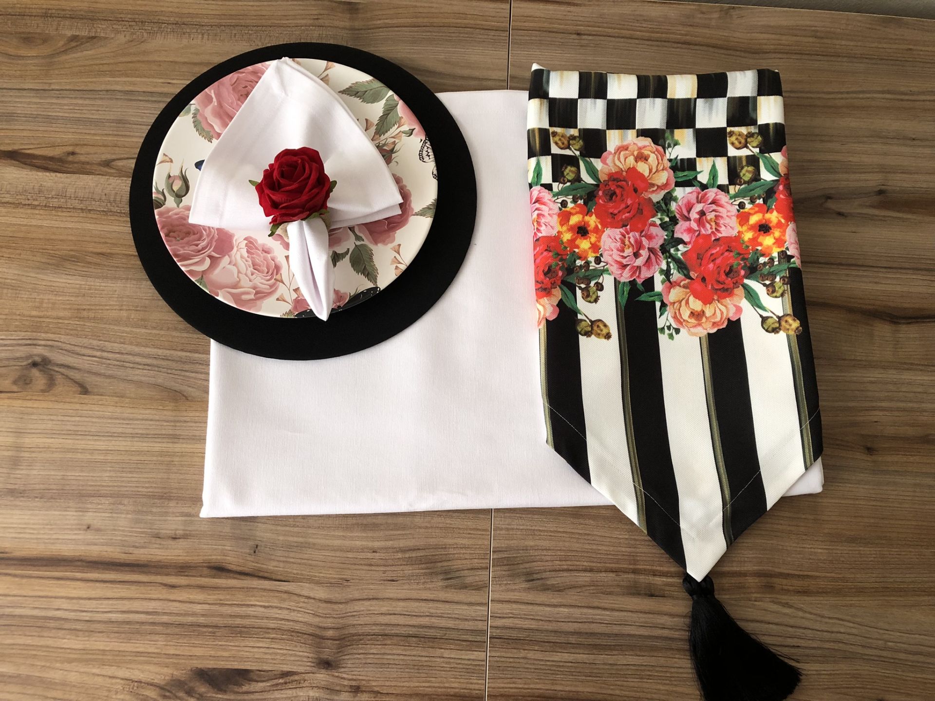 SOFRA SUNUM TAM SET DAMA GÜL DESENLİ