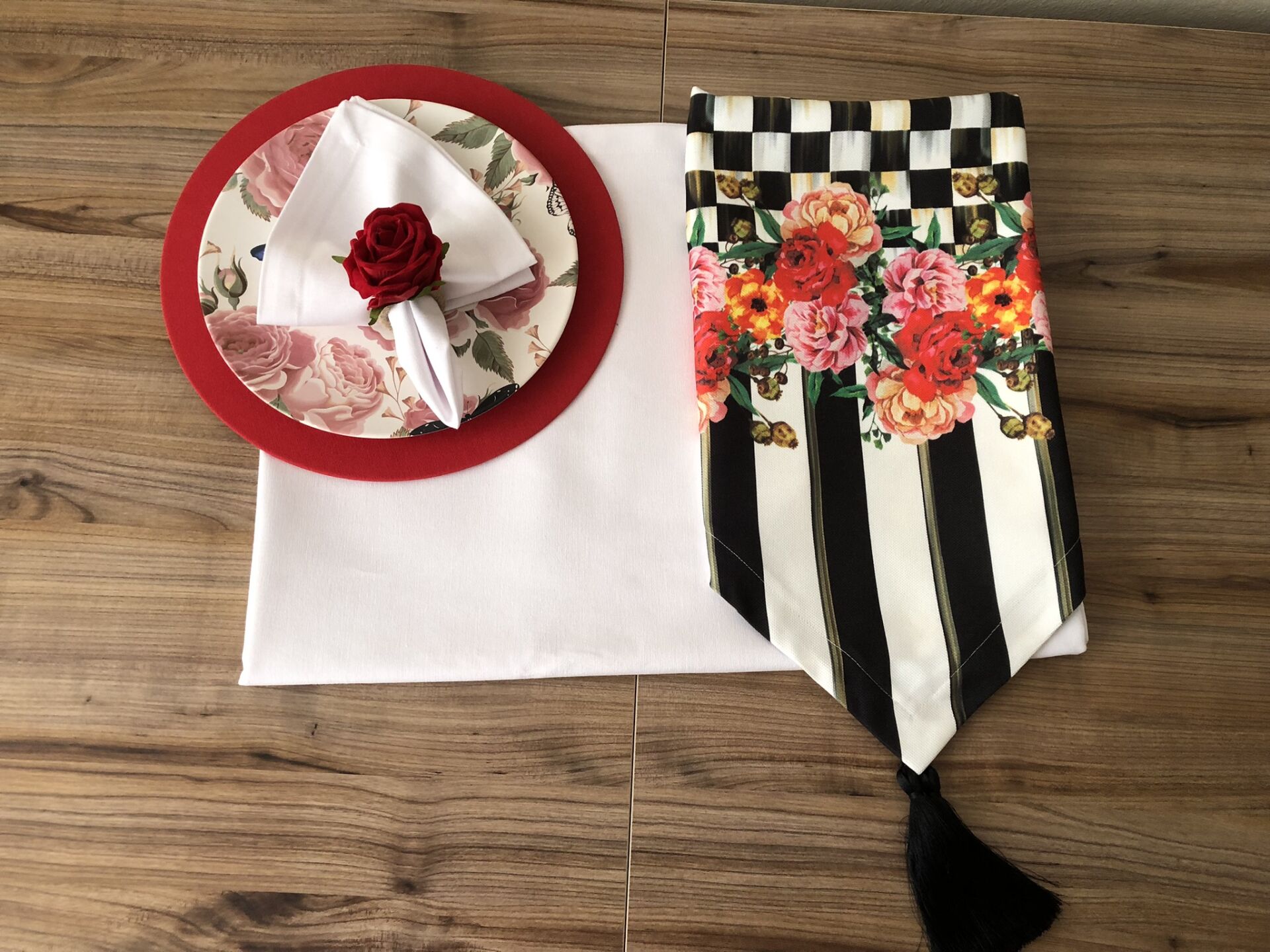 SOFRA SUNUM TAM SET GÜL DESENLİ