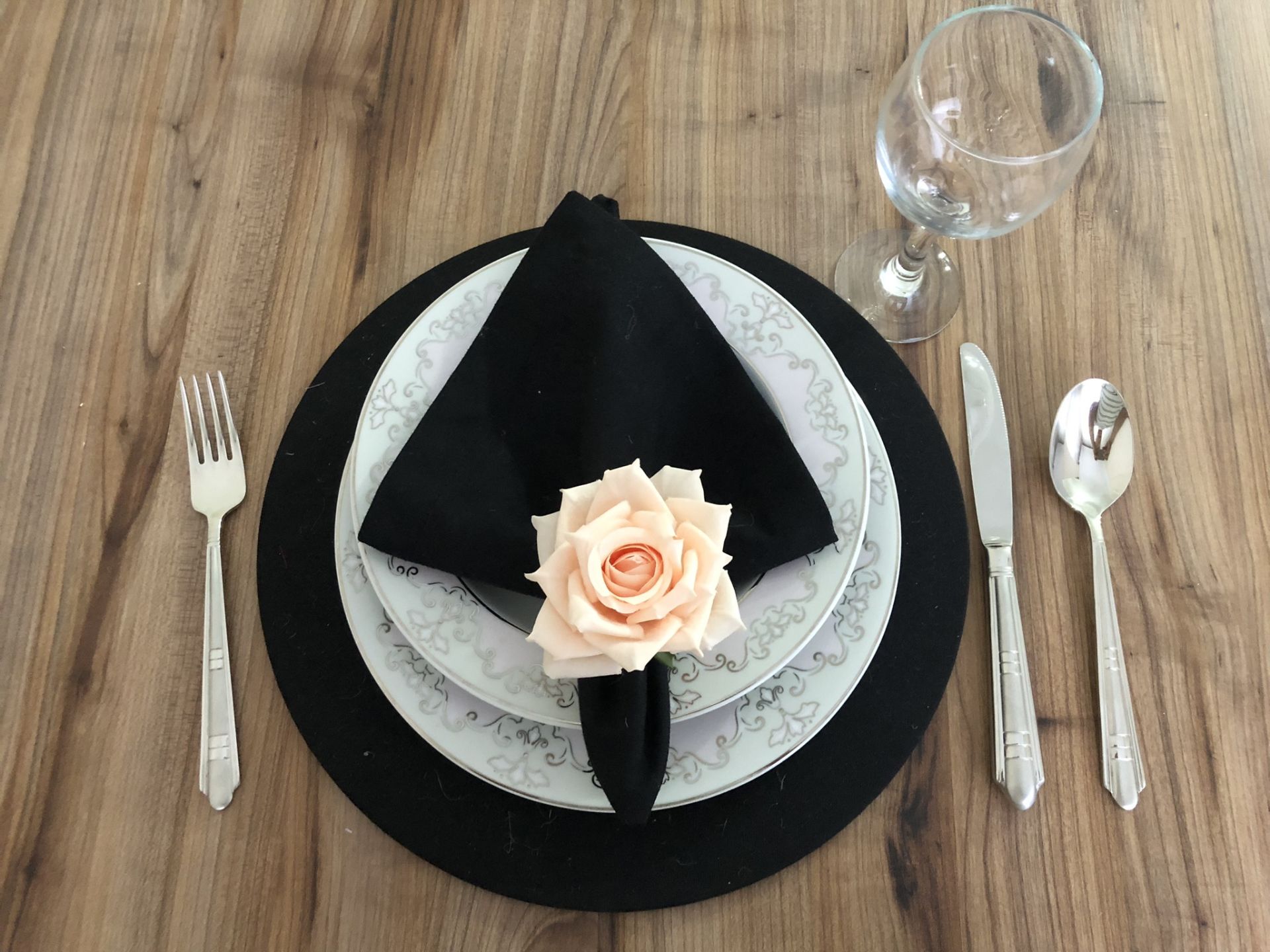 ROSE NAPKIN RING (6 PIECES)