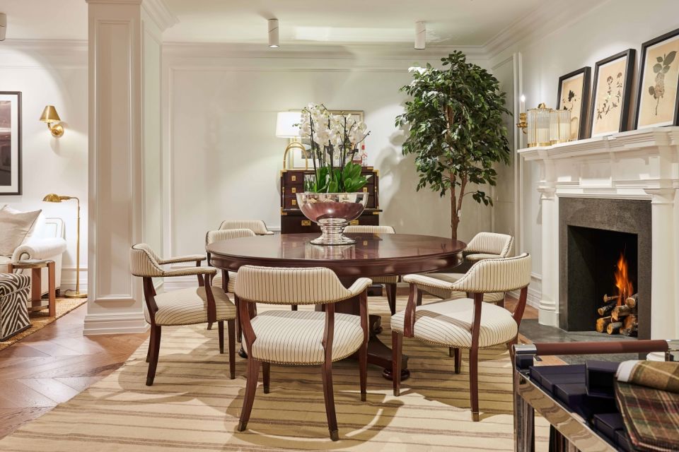 WESTBURY TABLE LAMP