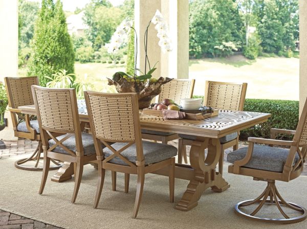 OUTDOOR RECTANGULAR DINING TABLE