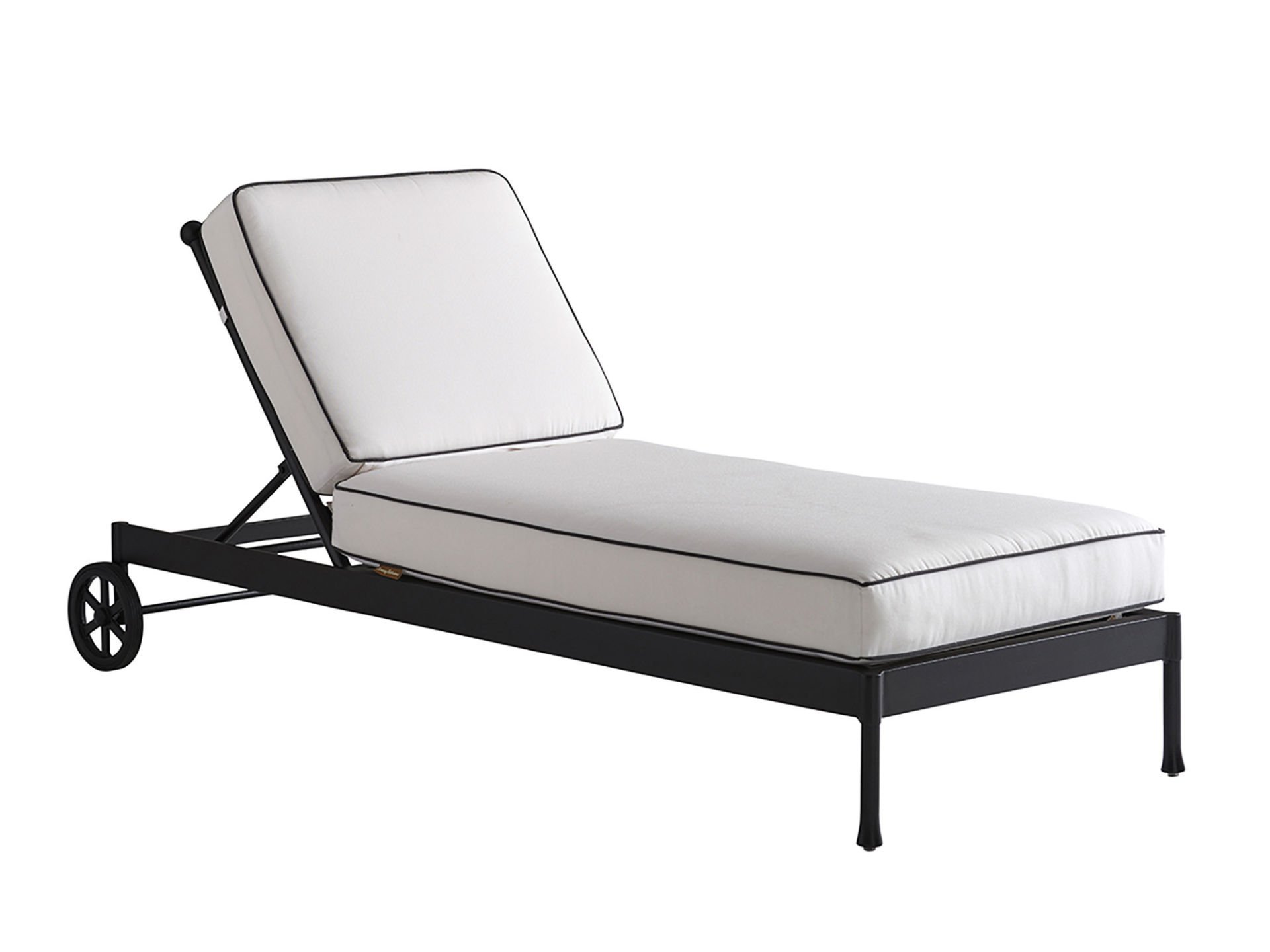 OUTDOOR CHAISE LOUNGE