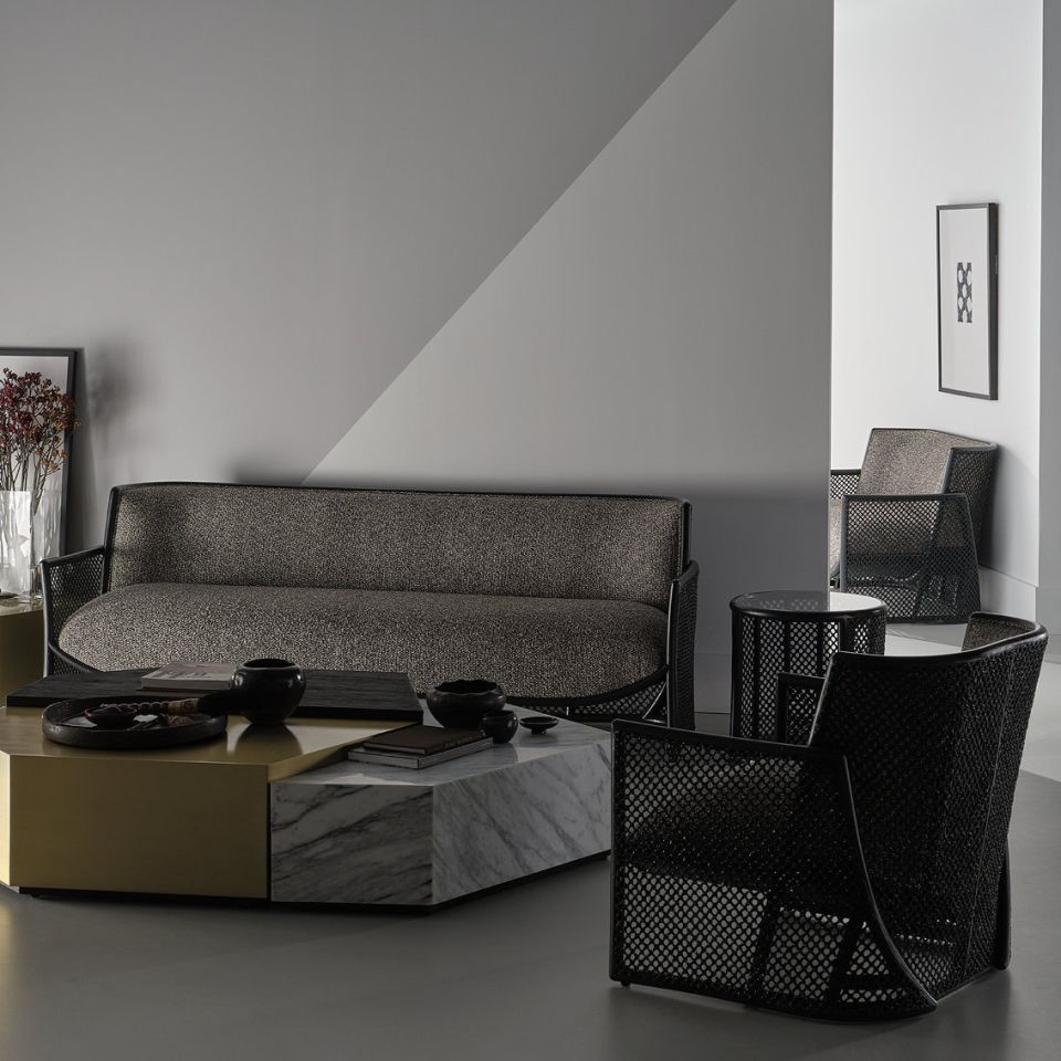 TARU ARM CHAIR