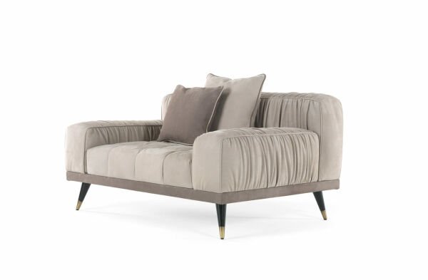HIGHLANDER ARMCHAIRS