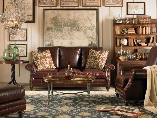 CHATEAU LYON BALTAND COCTAIL TABLE