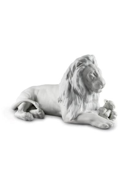 LION WITH CUB