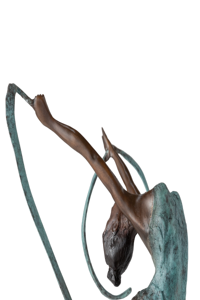 BALLERINA WITH RIBBON