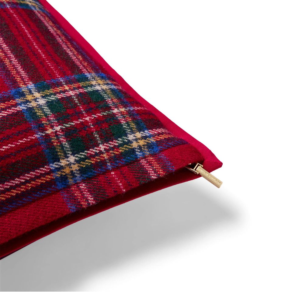 AVERILL THROW PILLOW
