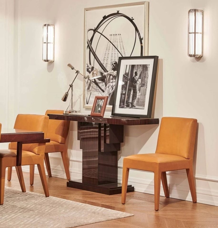 PENTHOUSE SUITE PEDESTAL CONSOLE