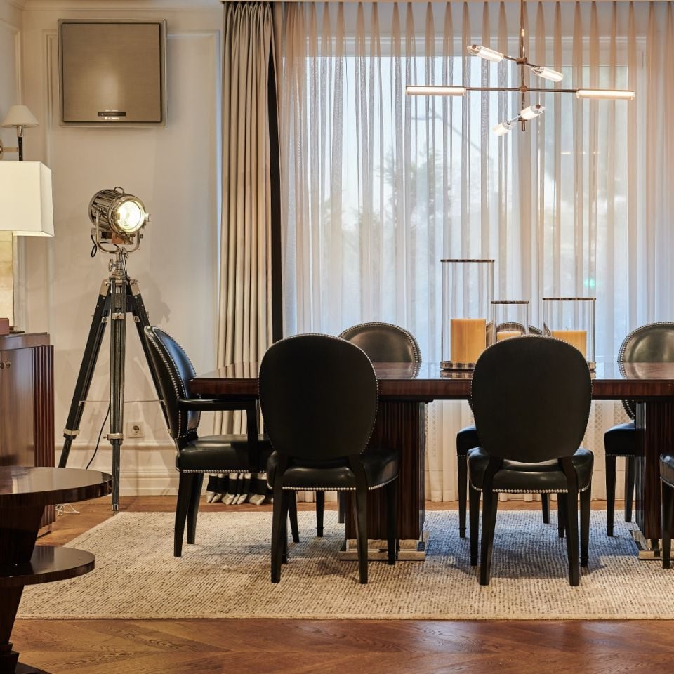 DUKE SIDE CHAIR