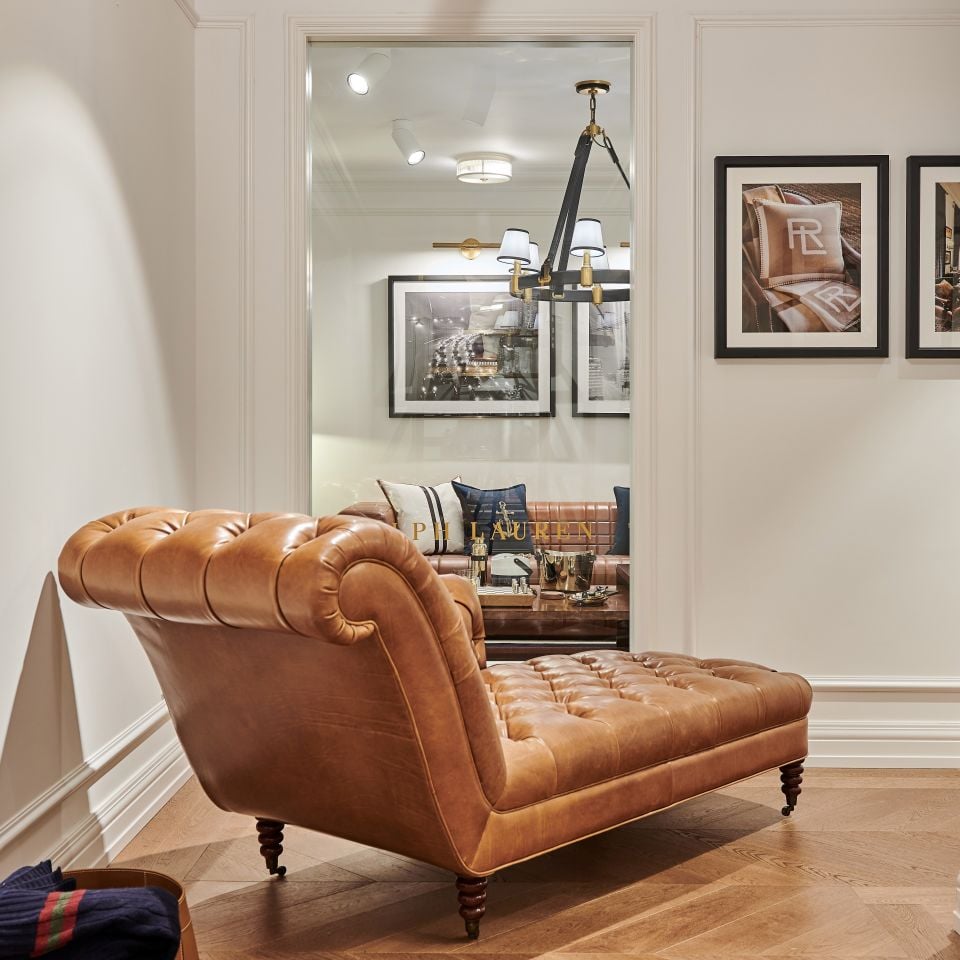 WESTMINSTER LOUNGE