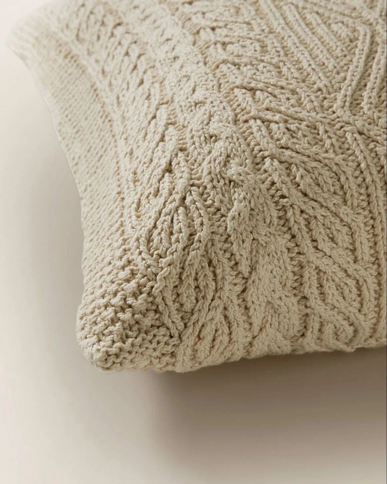 OWEN THROW PILLOW