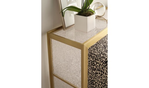 BOUTIQUE CONSOLE