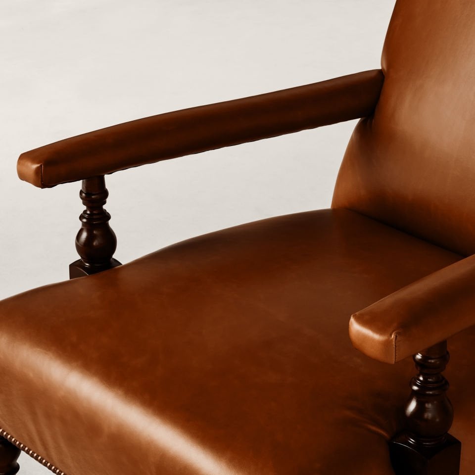 OLIVER CHAIR