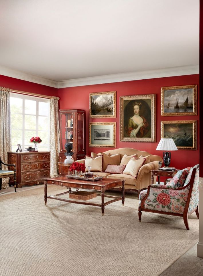 GALLERY LOVESEAT