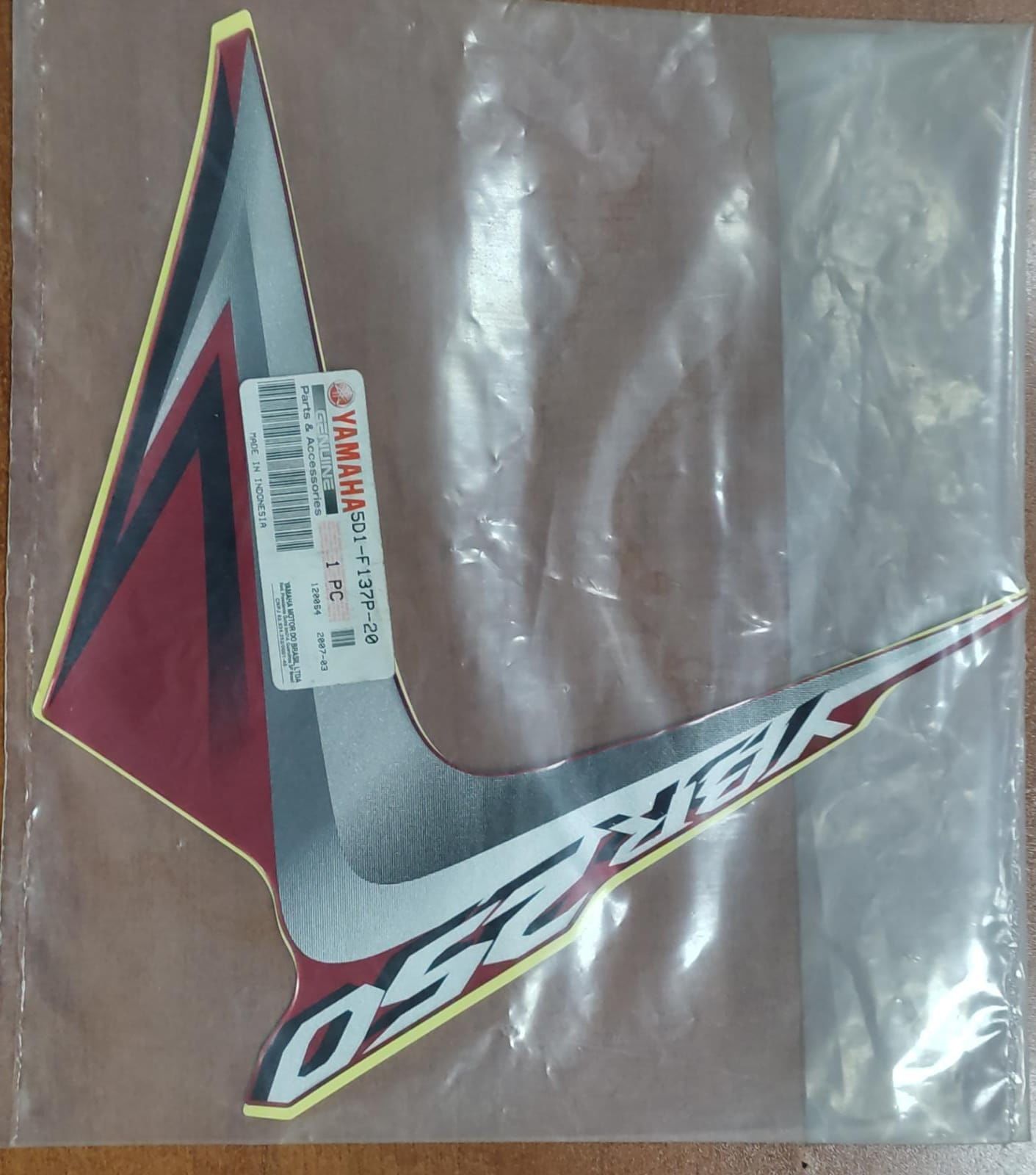 YAMAHA YBR 250cc ORİJİNAL KAPORTA SAĞ STICKER 5D1-F137P-20
